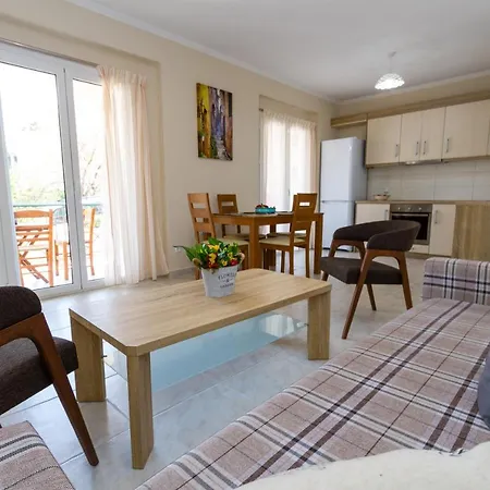 Appartement Nijay No 1, 2 Bedroom Sleeps 6 With Bed Settee In Lounge Spartokhórion